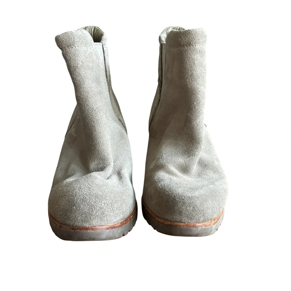 Sorel Lea Wedge Boots Womens 9.5 Grey Good Waterproof Suede Chelsea NL2806-005